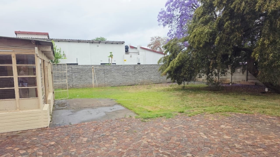 2 Bedroom Property for Sale in Oos Einde North West